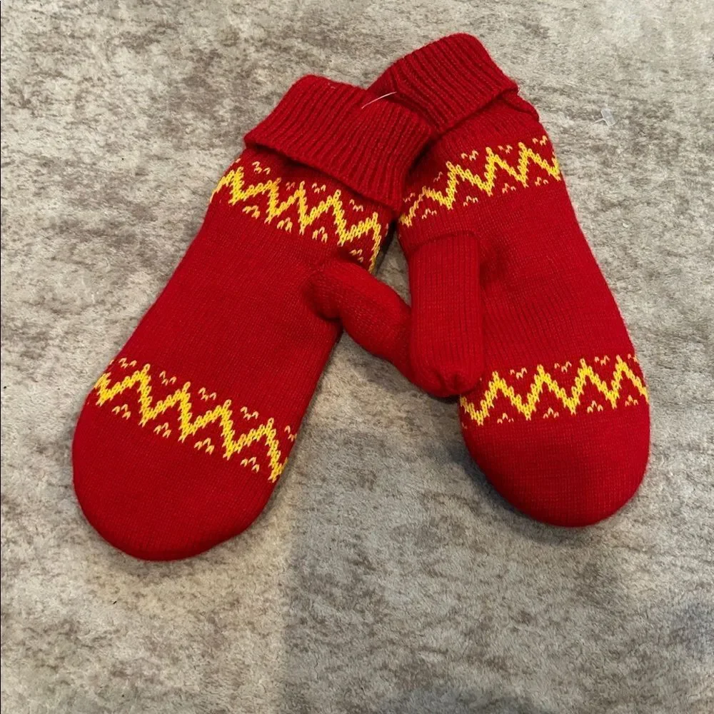 Kahlúa Red and Yellow Knit Mittens